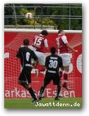 Testspiel Rot-Weiss Essen - MSV Duisburg 2:5 (2:3)  » Click to zoom ->