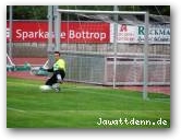 Diebels Niederrhein Pokal - Barisspor Bottrop - Rot-Weiss Essen 0:6 (0:0)  » Click to zoom ->