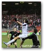 Rot-Weiss Essen  - Bonner SC 1:1 (0:0)  » Click to zoom ->